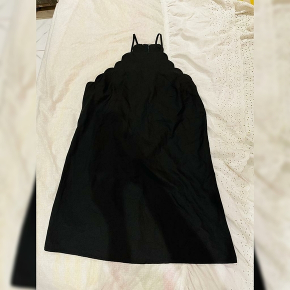 Lulus Dresses & Skirts - Black halter neck dress